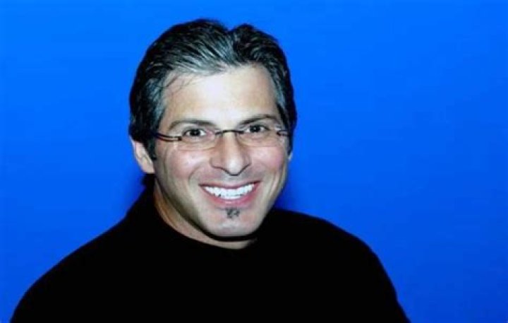 
Carlos Böttcher Height, Weight, Net Worth, Age, Birthday, Wikipedia, Who, Nationality, Biography 